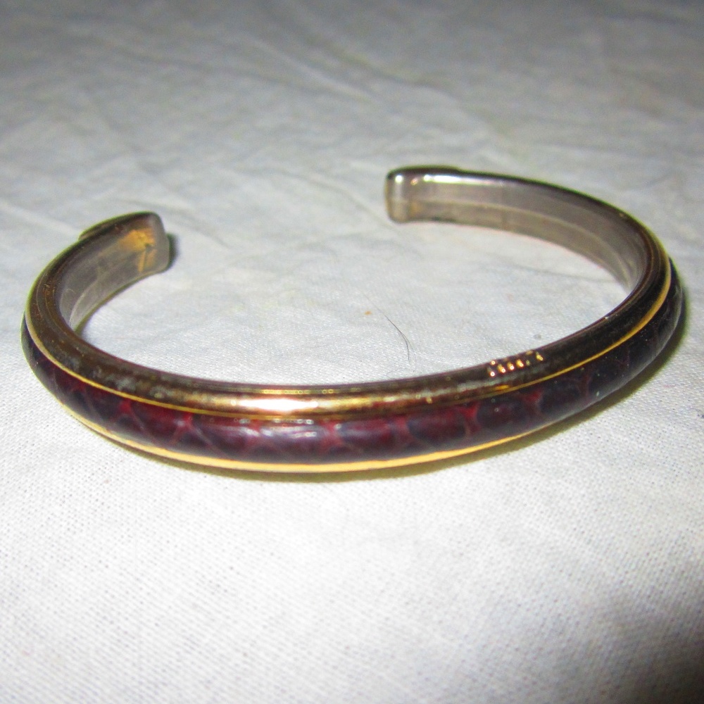 Vntg STAMPED ITALIAN Cuff Bracelet Gold Leather